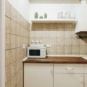 https://suite-rondanini.it-romehotels.com